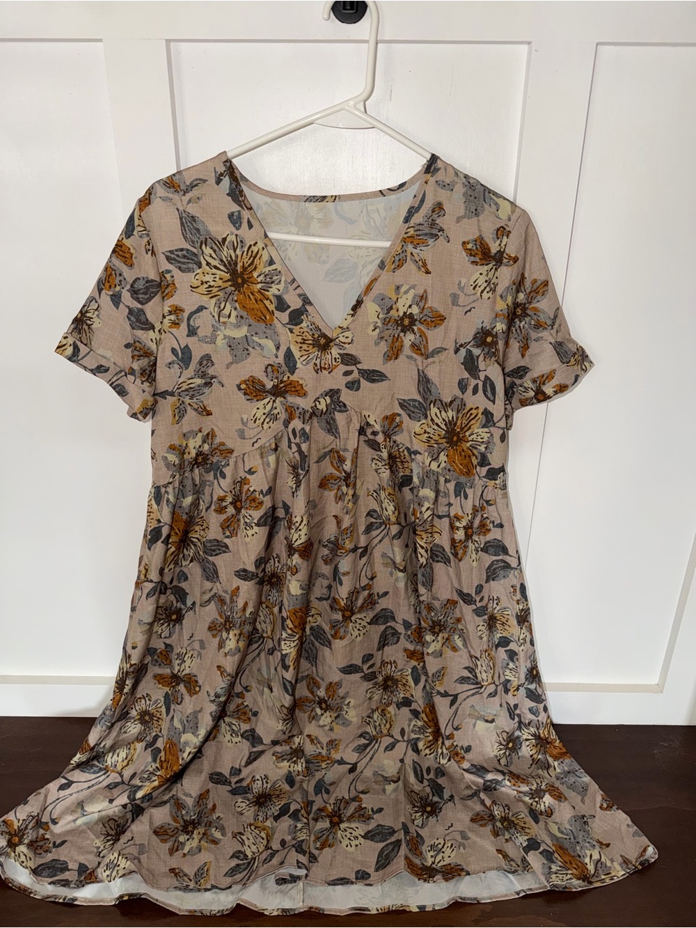 Floral V-Neck Short Sleeve Women’s dress - Beige Floral